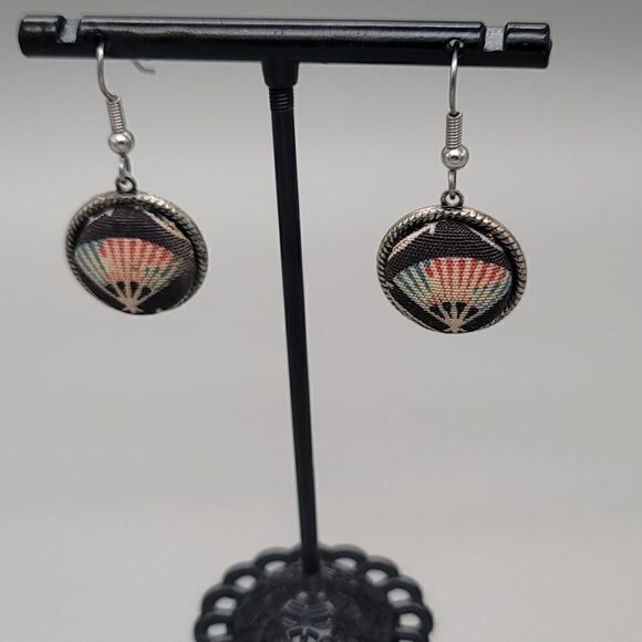 Asian Inspired Dangle Earring Lot - Picture 6 of 9